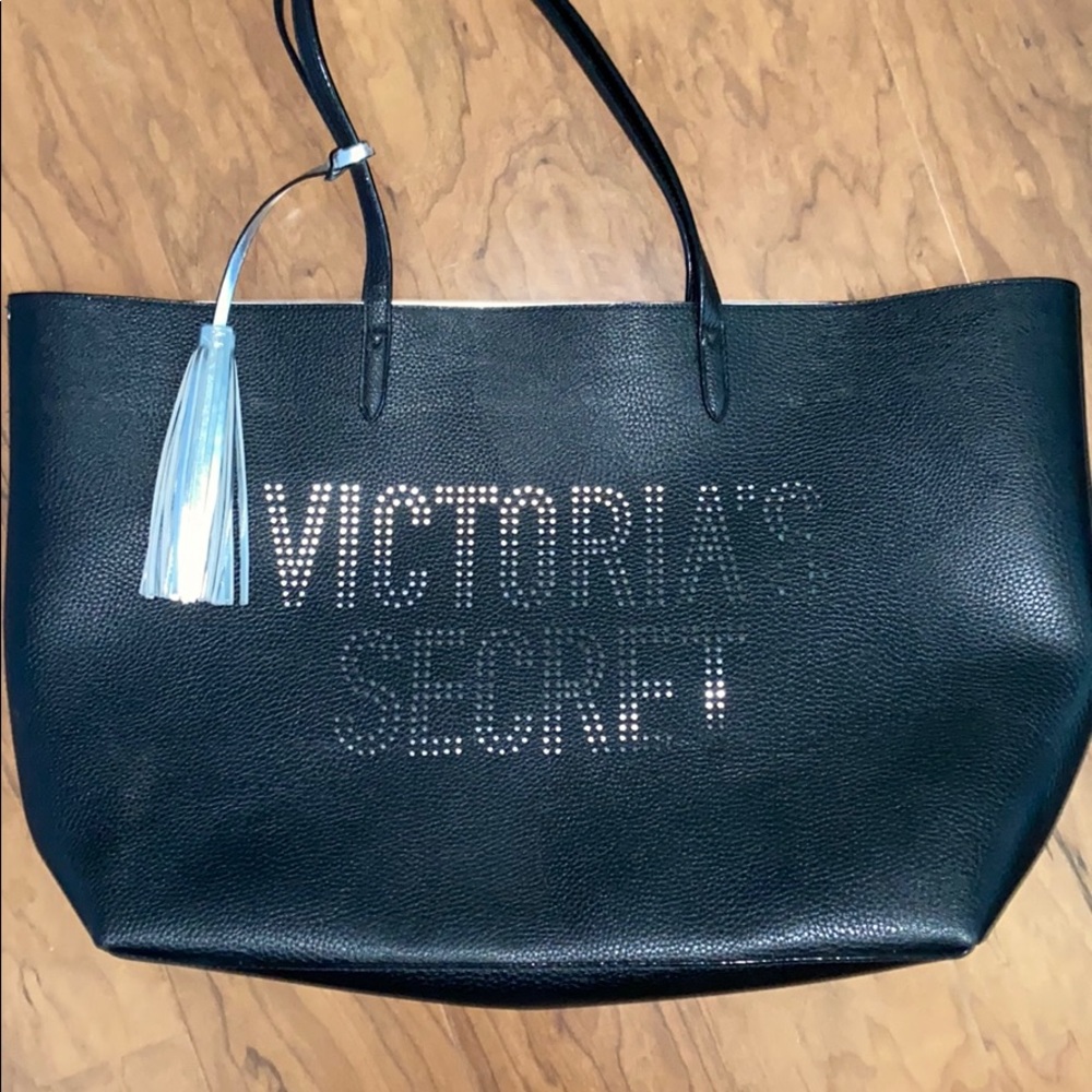 Victoria’s Secret travel bag